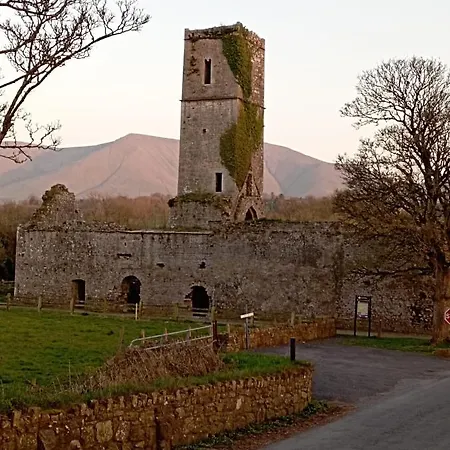 Corderry Farmhouse, Idyllic Amid 250 Acres Holiday home Lisvernane