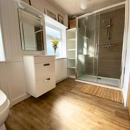 Holiday home Corderry Farmhouse, Idyllic Amid 250 Acres Lisvernane