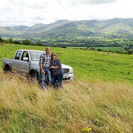 Corderry Farmhouse, Idyllic Amid 250 Acres Lisvernane
