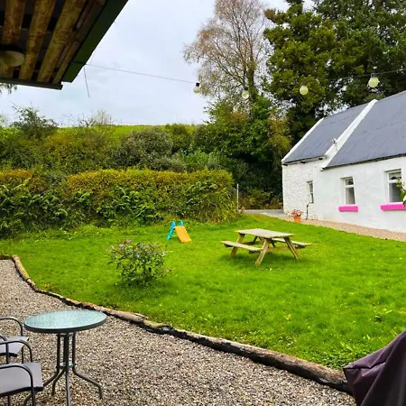Holiday home Corderry Farmhouse, Idyllic Amid 250 Acres Lisvernane
