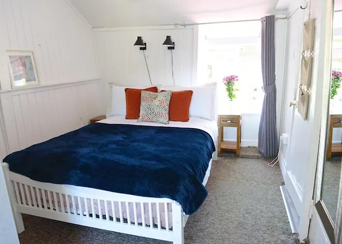 Corderry Farmhouse, Idyllic Amid 250 Acres Casa de Férias Lisvernane