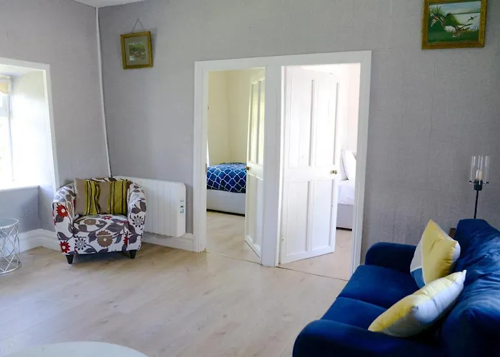 Casa de Férias Corderry Farmhouse, Idyllic Amid 250 Acres Lisvernane