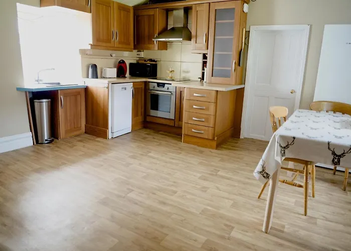 Corderry Farmhouse, Idyllic Amid 250 Acres Lisvernane