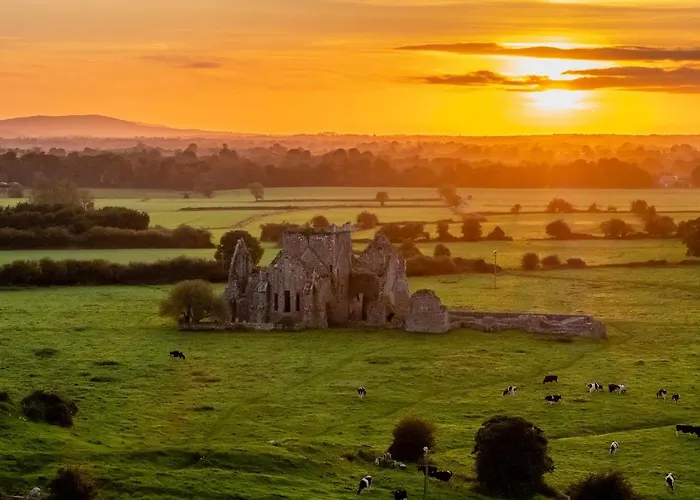 Casa de Férias Corderry Farmhouse, Idyllic Amid 250 Acres Lisvernane