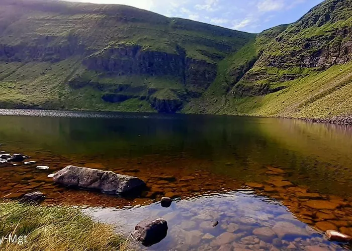 Casa de Férias Corderry Farmhouse, Idyllic Amid 250 Acres Lisvernane